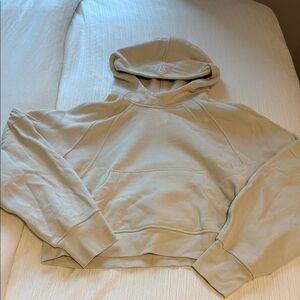 Women’s Beige Cropped LuluLemon Scuba Mockneck- Size M/L
